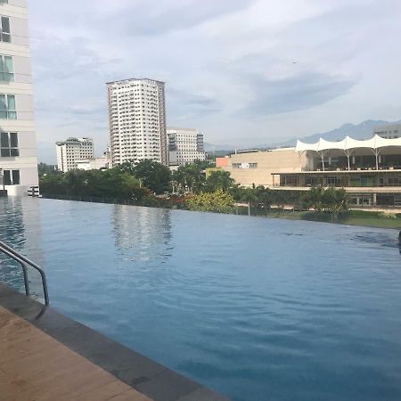 Lustra Studio Davao Экстерьер фото